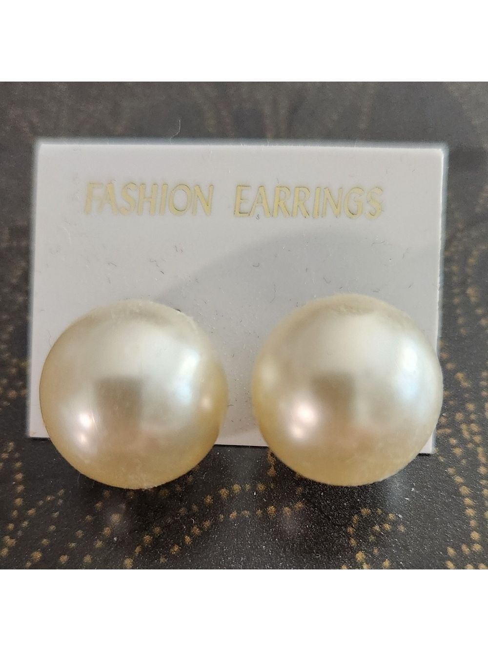 NWT Huge AAA+ 12-13mm white Faux South Sea pearl stud earrings